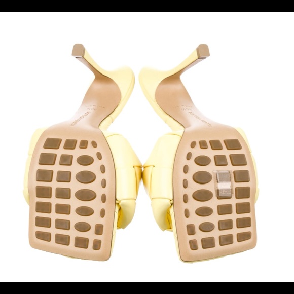 NEW WITH TAGS - Bottega Veneta Intrecciato Weave Leather Slides. IT SIZE 39.5 - Picture 4 of 4